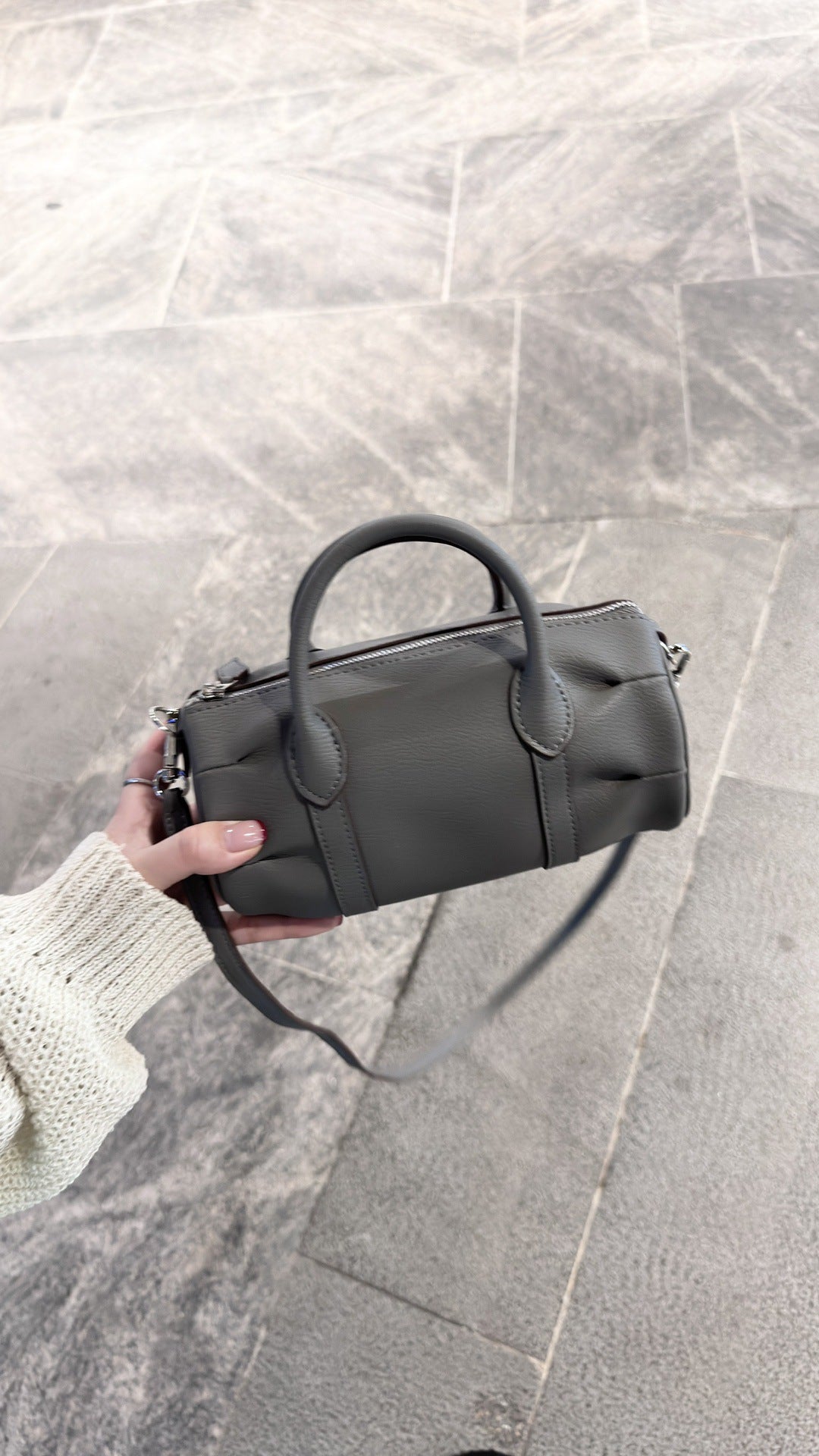 2024新款头层牛皮枕头包时尚手拎包百搭高级感单肩斜挎包包女