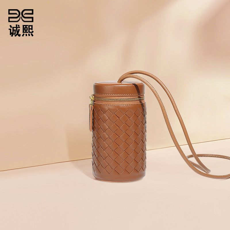 时尚简约纯色圆筒包新款百搭手工编织包包迷你可爱单肩斜挎手机包