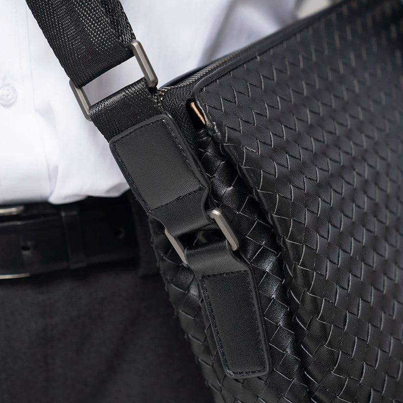 X&BV男士斜挎包休闲商务单肩包男竖款编织时尚潮流青年背包大容量