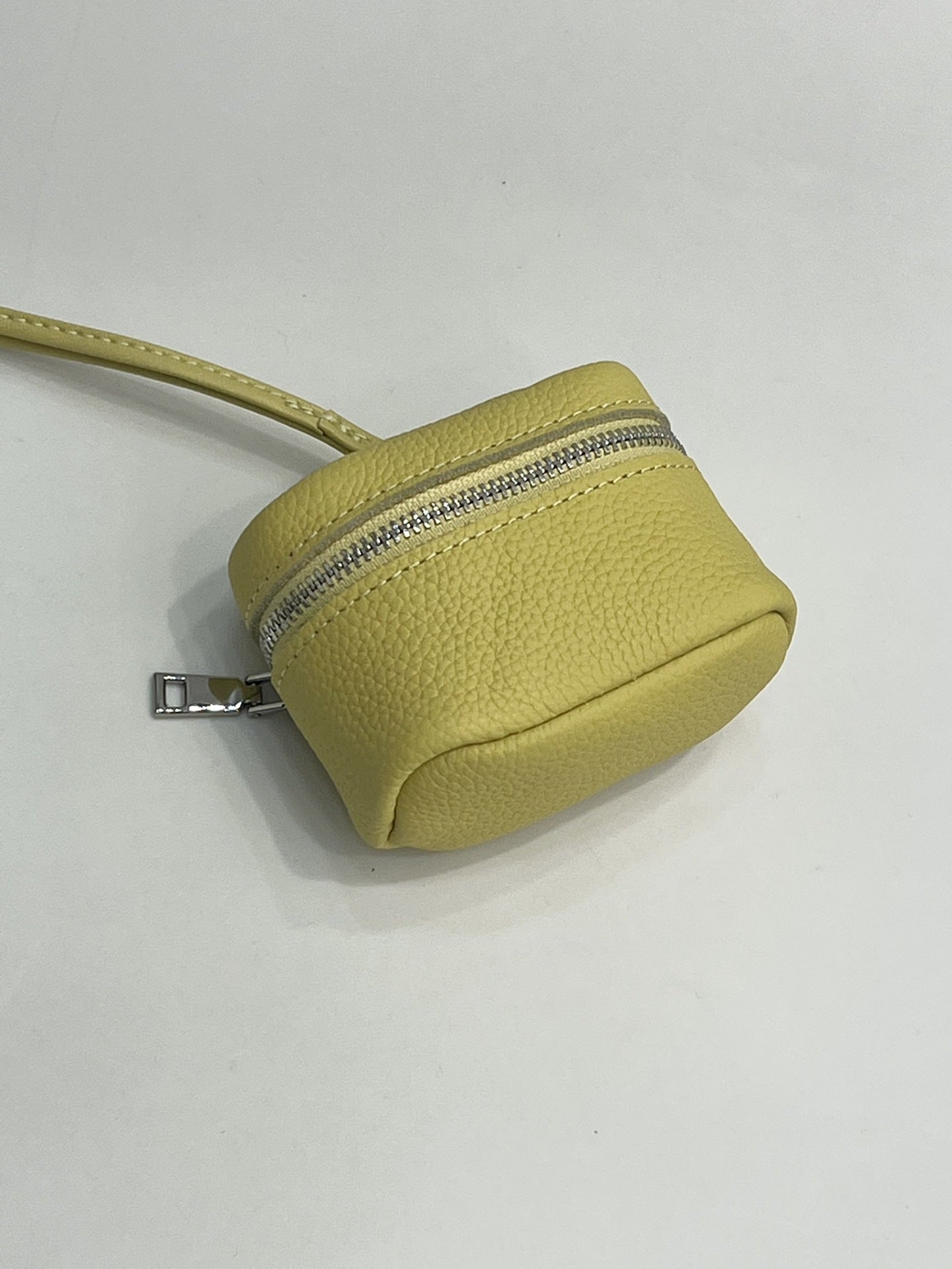 方形pu皮革防水手拿化妆包旅行便携式化妆品收纳包简约时尚旅行包