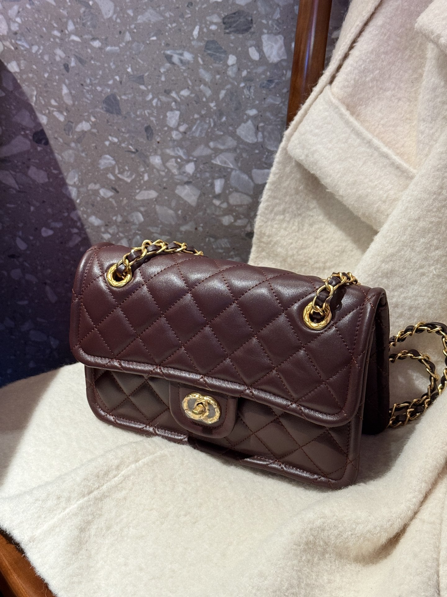 2025新款小香风羊皮cf包复古链条豆腐包高级感单肩斜挎口盖包包