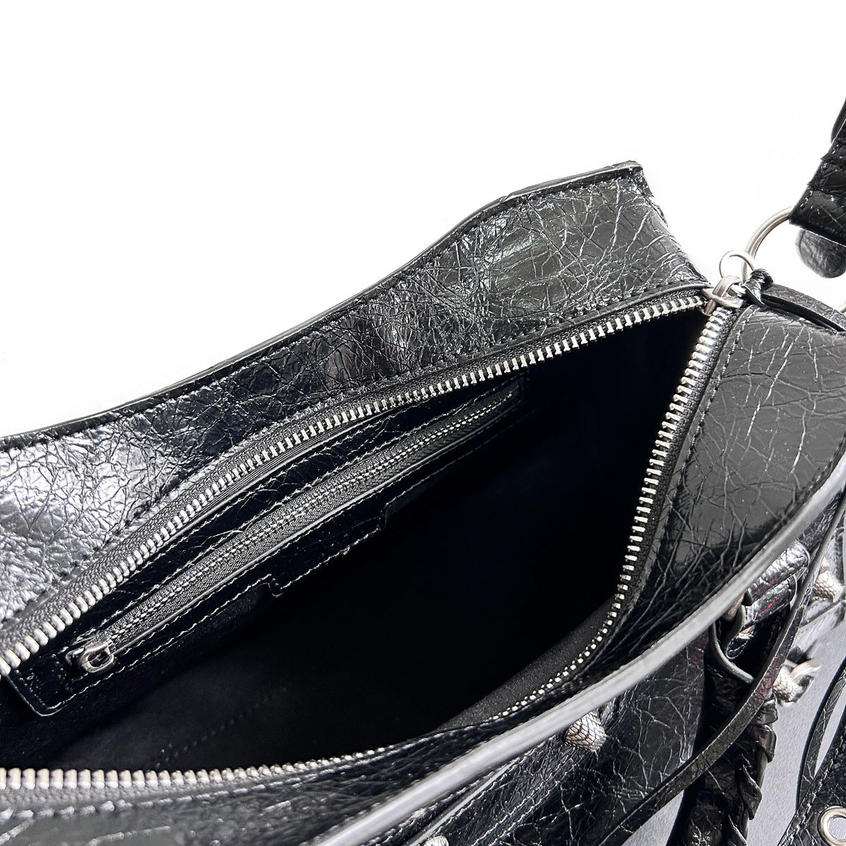 个性铆钉机车包甜酷腋下包小众真皮单肩辣妹包包女2023新款斜挎包