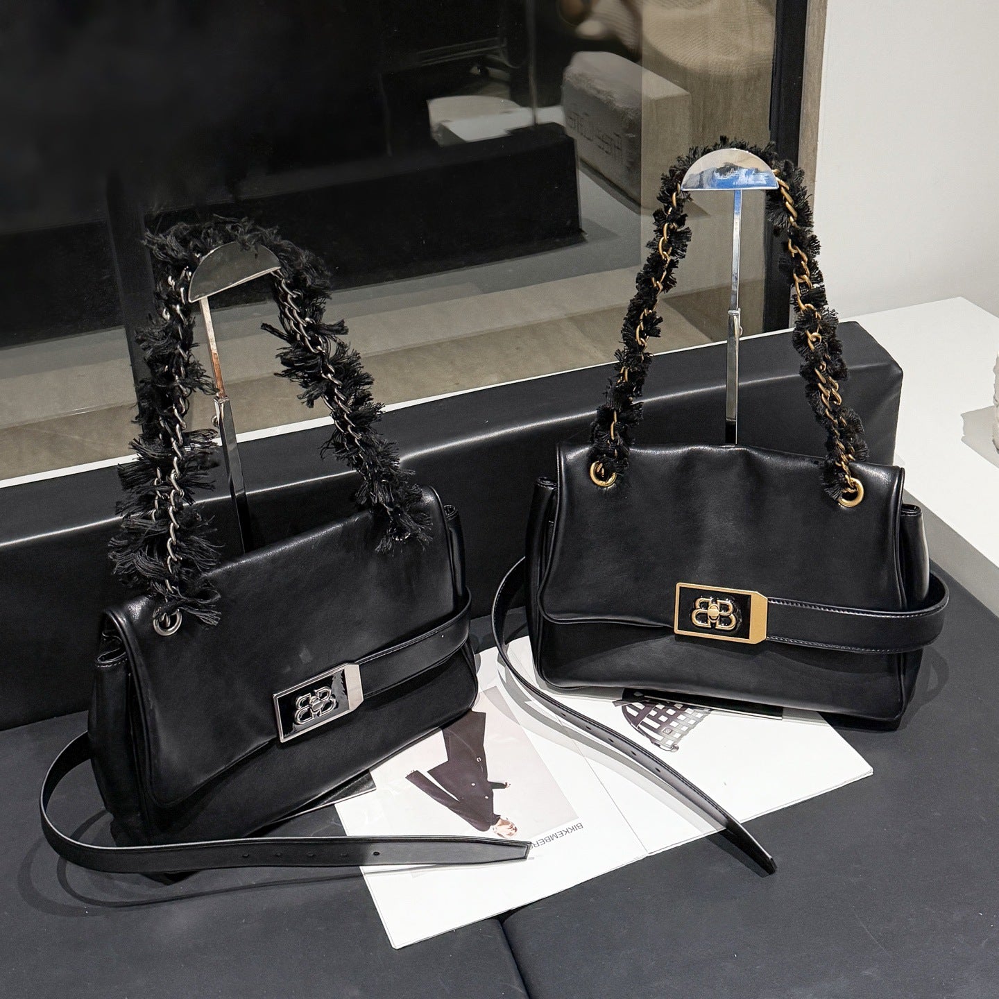 包包女2025新款上班通勤包B家魔都包黑色链条包大容量斜挎包真皮