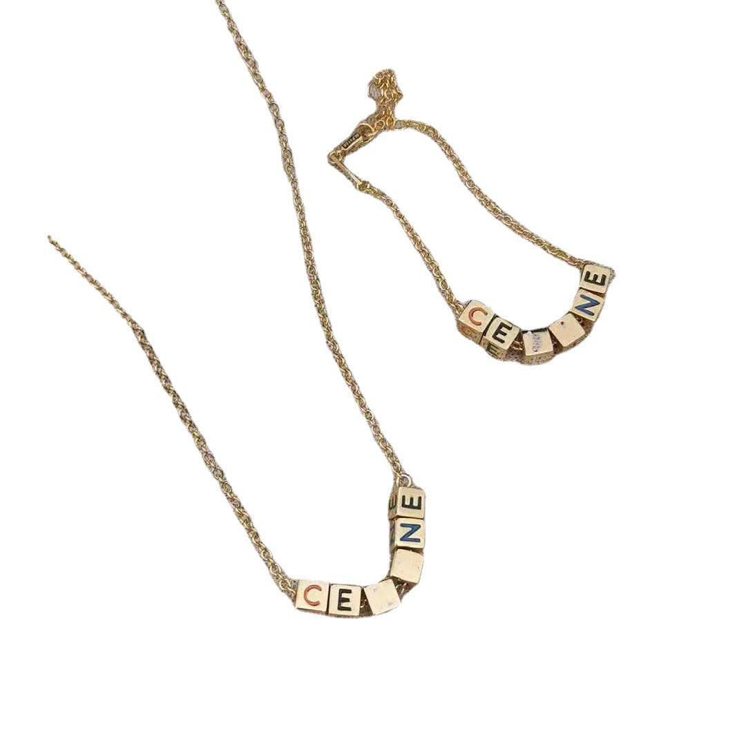 赛家新款字母方块项链手链女高级感时尚气质celi骰子锁骨链手链