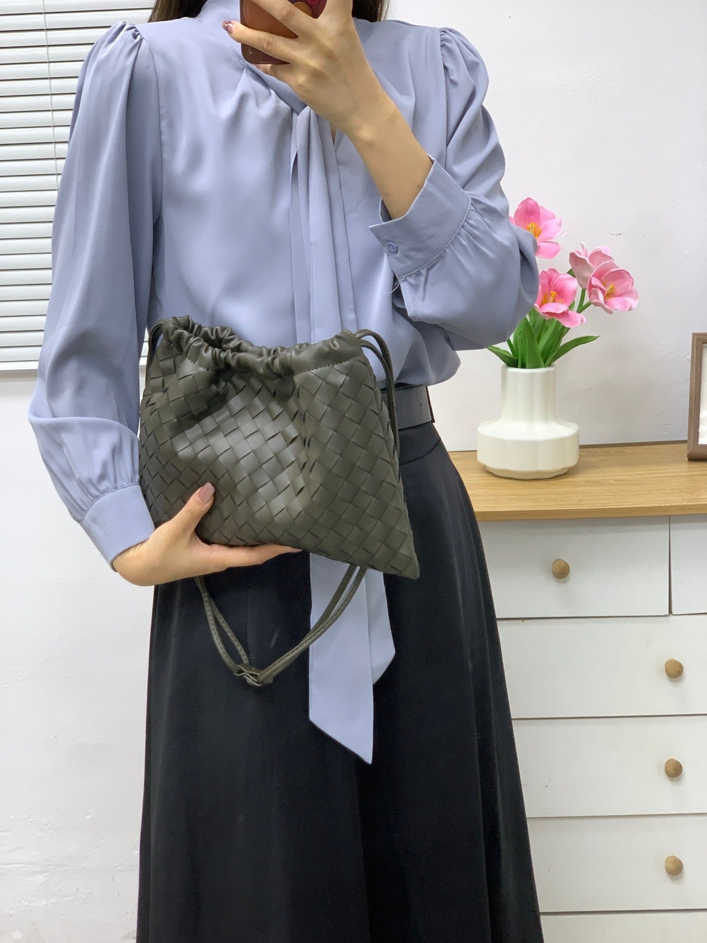 外贸包羊皮编织垃圾袋手拿包抽绳福袋包百搭大容量单肩斜挎包包女