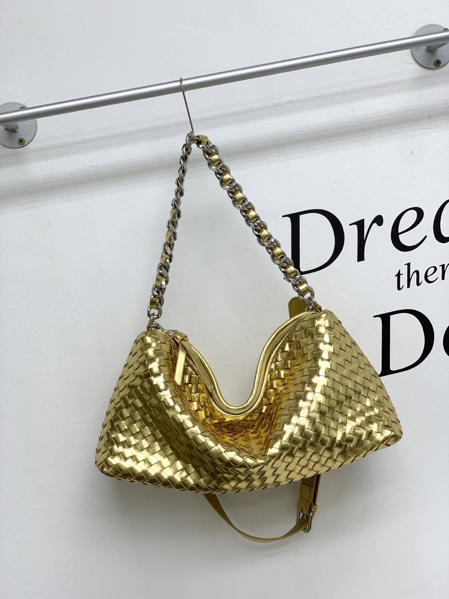 新款法棍腋下时尚潮流百搭单肩包手工编织高级感大容量通勤斜挎包