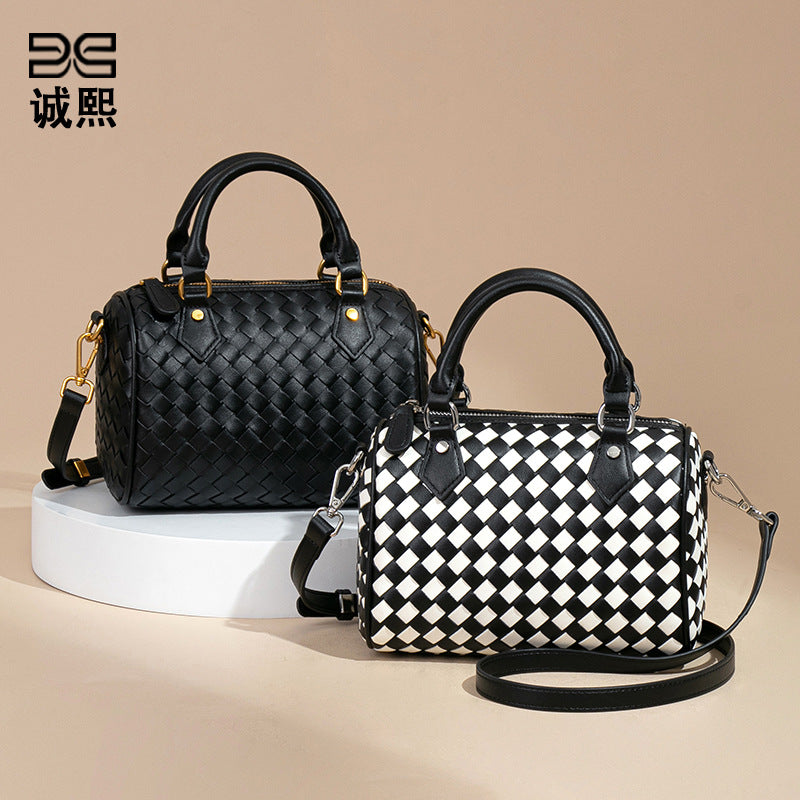 外贸新品棋盘格手提波士顿枕头包时尚手工编织女包休闲单肩斜跨包
