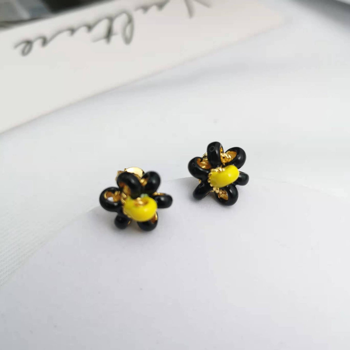 BV家22新款花朵珐琅耳钉女高级感气质滴釉几何小花拼色耳环