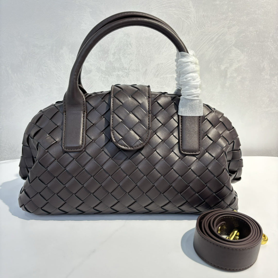 包包女款2024年新款洋气大容量夏天小众高级保龄球包斜挎包女真皮