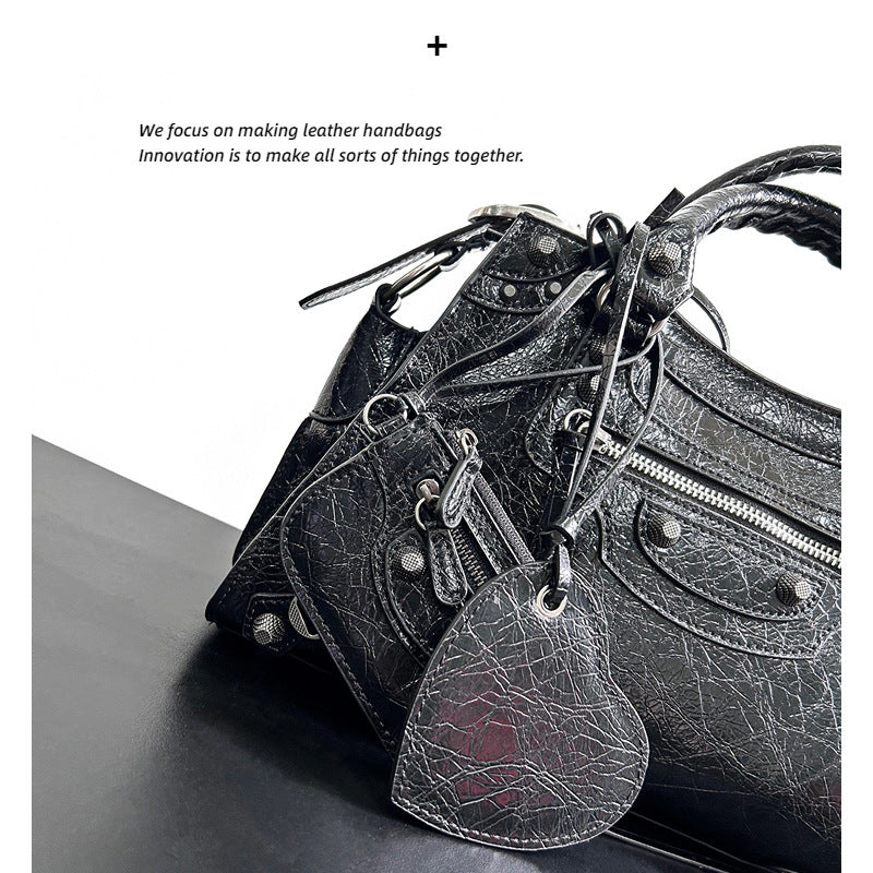 个性铆钉机车包甜酷腋下包小众真皮单肩辣妹包包女2023新款斜挎包