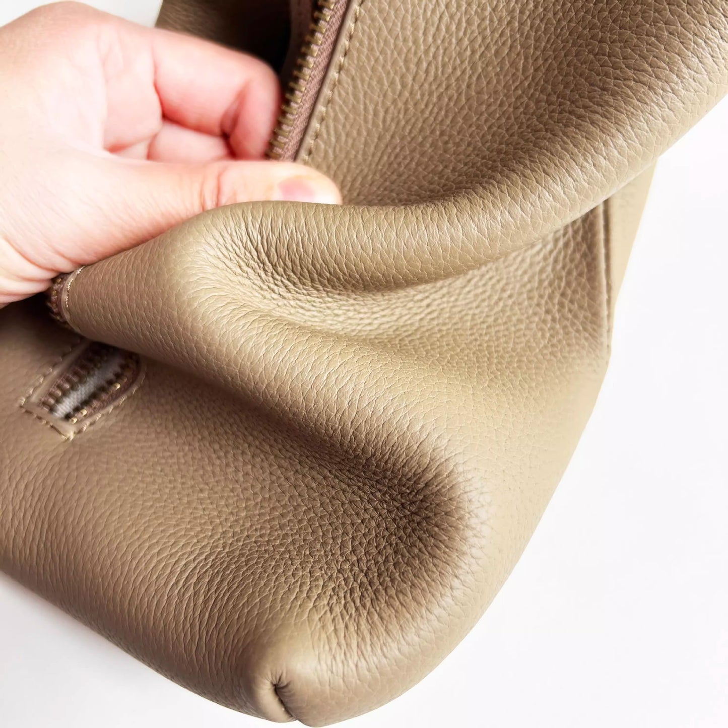 头层牛皮小包包2024新款复古单肩包轻便软皮女包百搭休闲斜挎小包