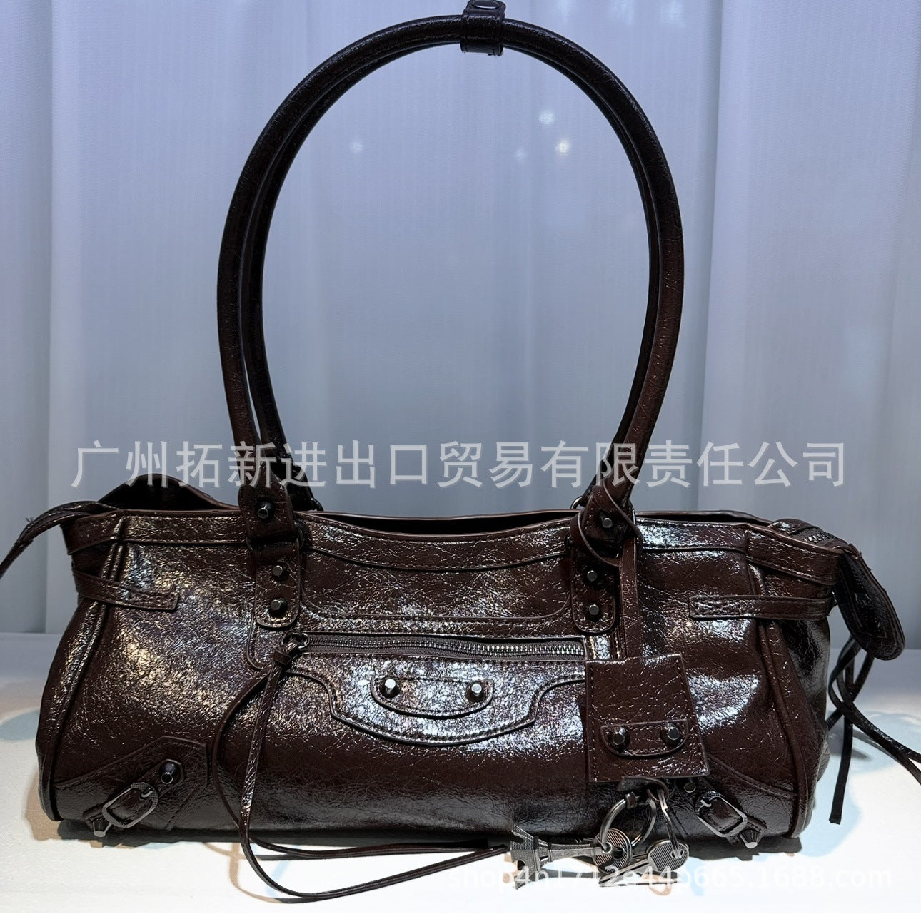 跨境新爆款B家lecity横款法棍铆钉流苏单肩包手提包包时髦简约女