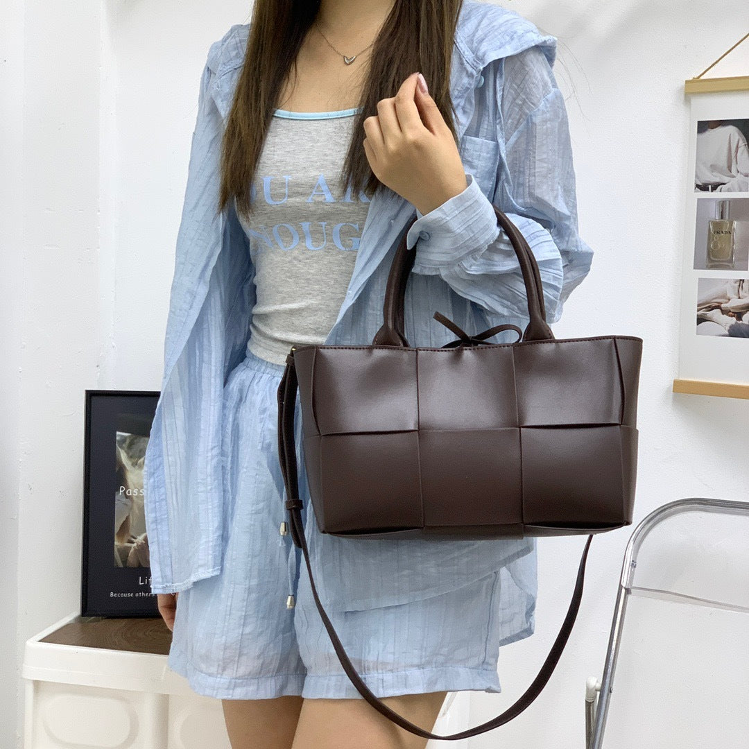 大容量编织手提包包女2024新款高级质感单肩腋下包时尚通勤托特包