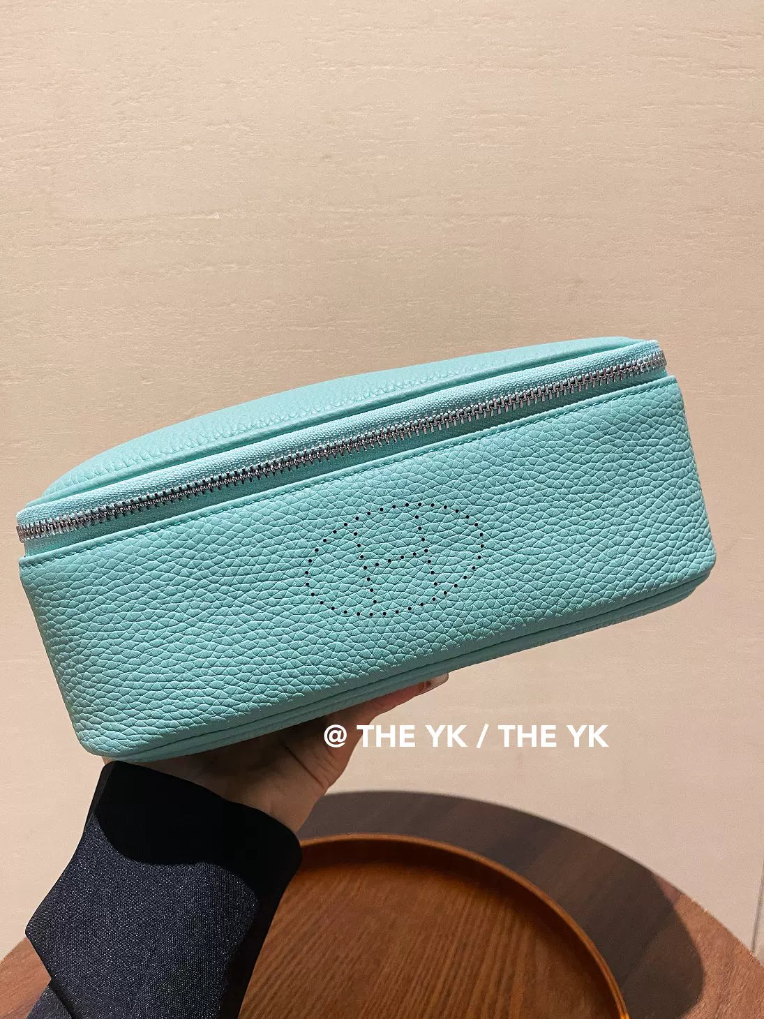 tc牛皮刺绣H化妆包洗漱包防水多隔层收纳包家用出差旅行包大容量