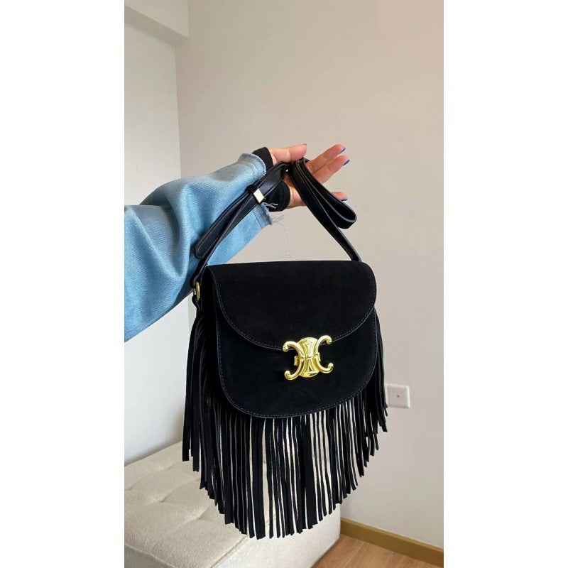 小众设计凯旋门流苏马鞍包2023新款美拉德复古麂皮绒链条斜跨小包