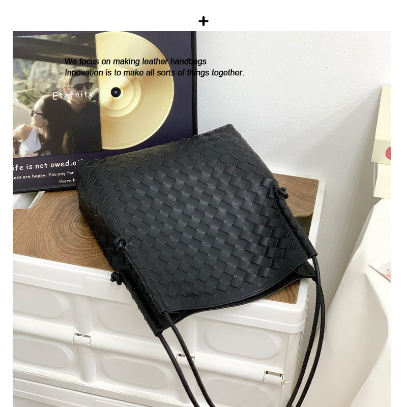 2024春夏季新款牛皮女包菜篮子编织大容量单肩斜挎手提包包编织女