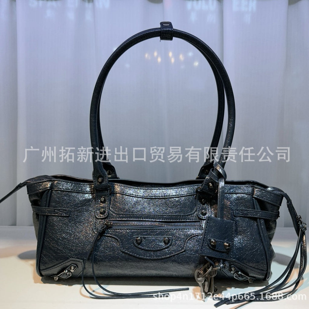 跨境新爆款B家lecity横款法棍铆钉流苏单肩包手提包包时髦简约女