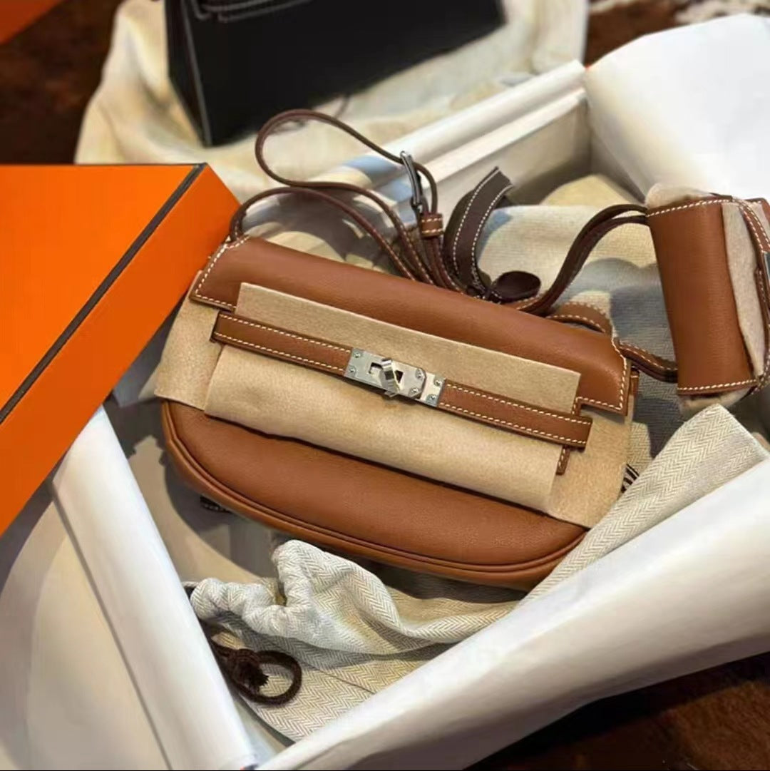 2024新款网红同款凯莉汤圆包饺子包迷你单肩斜挎真皮女腰包马鞍包