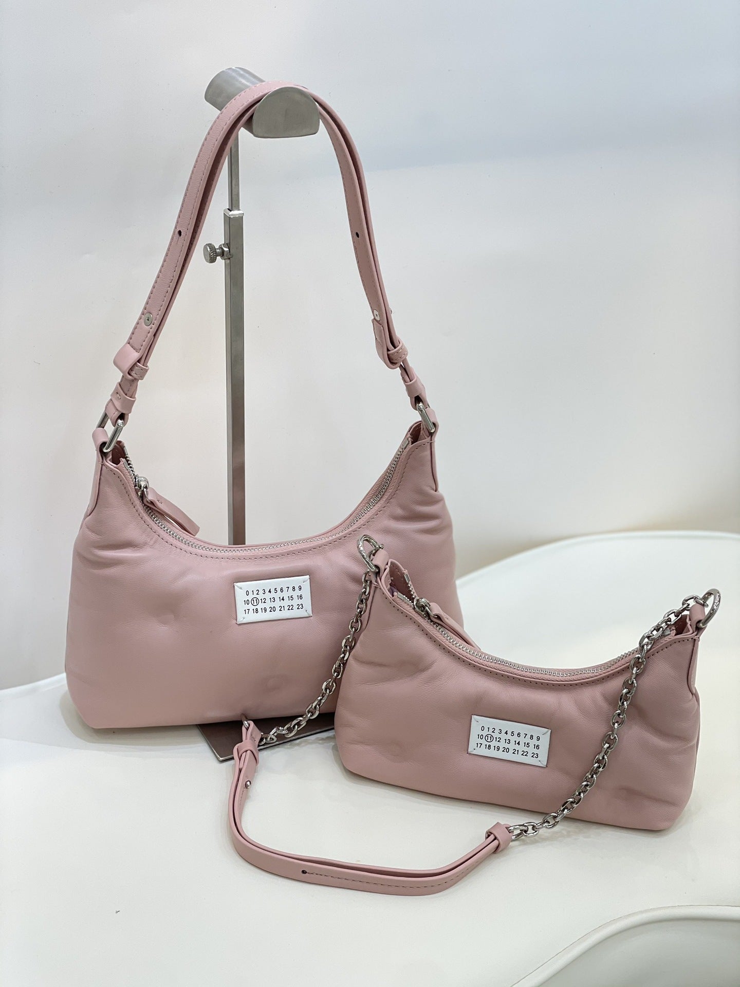 小众设计云朵褶皱羊皮饺子包女春夏新款链条数字女包单肩腋下包