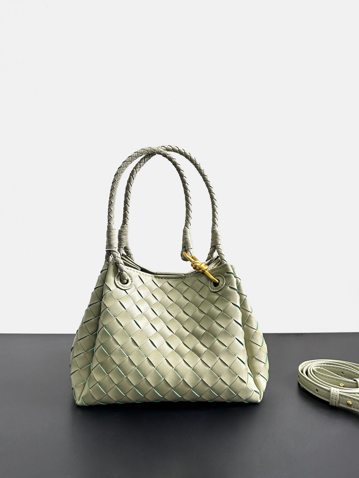 2024新款真皮编织降落伞包舒淇同款手提菜篮子大容量牛皮水桶包