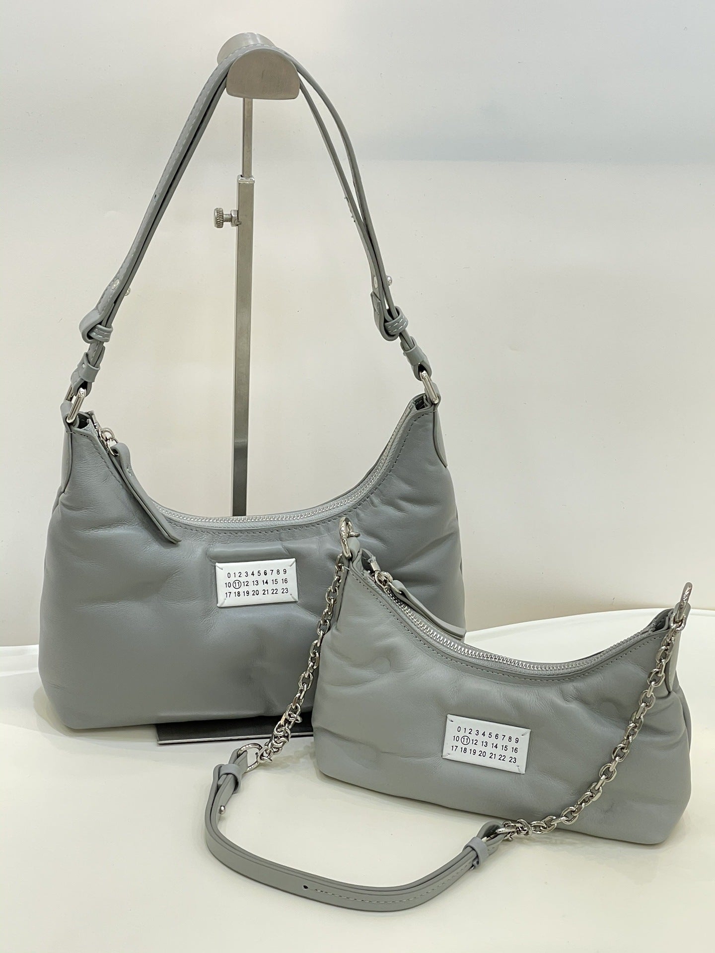 小众设计云朵褶皱羊皮饺子包女春夏新款链条数字女包单肩腋下包