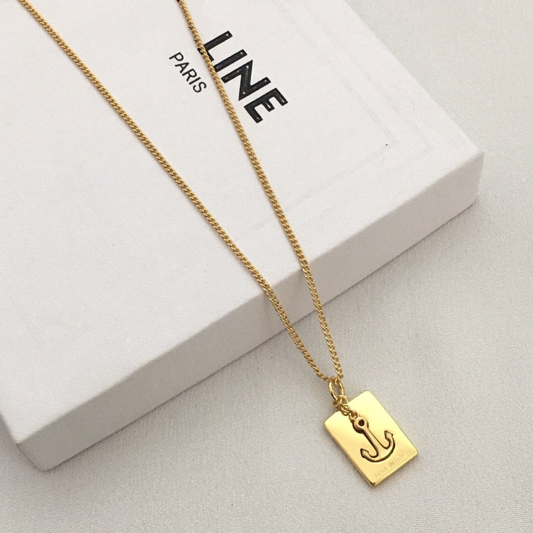 赛林家新款方框心形项链女高级感个性气质船锚锁骨链黄铜镀金颈链