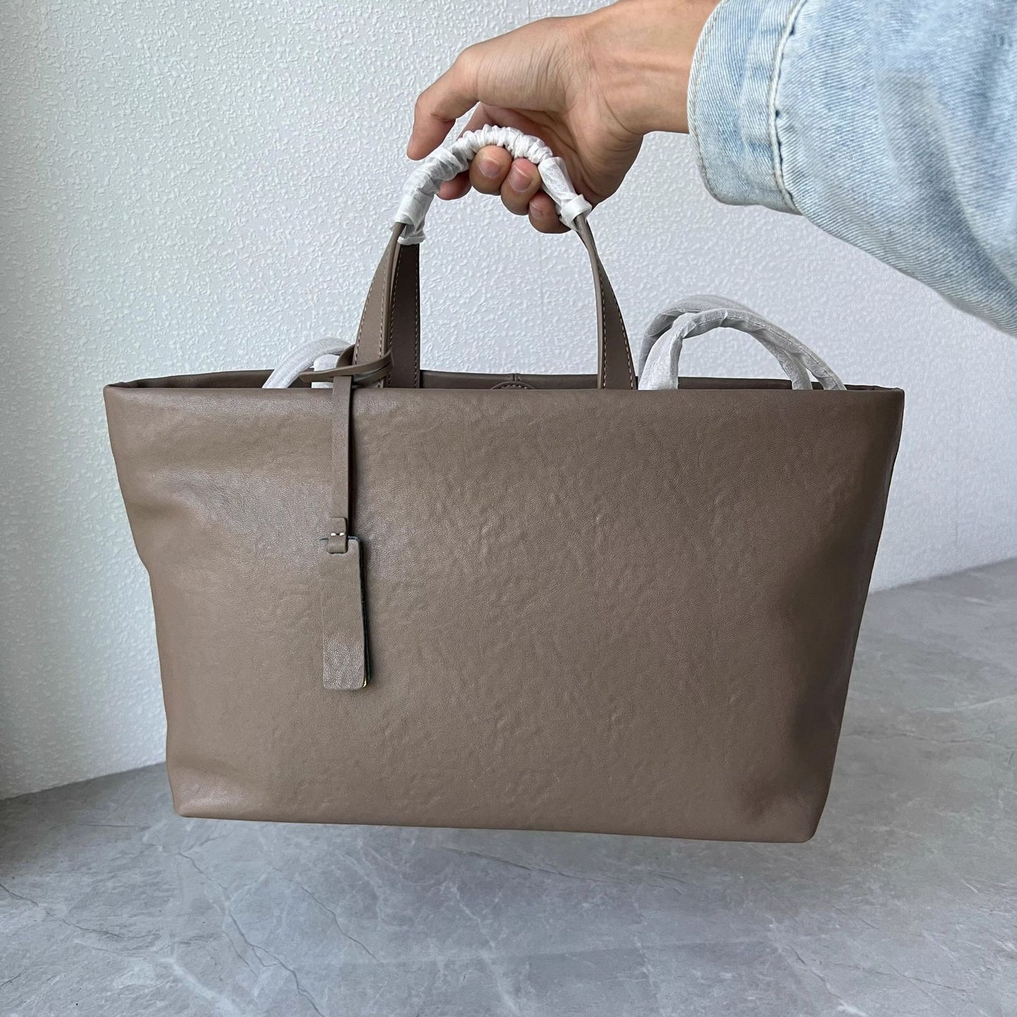 头层植鞣牛皮托特包2024秋冬新款大容量通勤女包软皮轻便单肩包潮