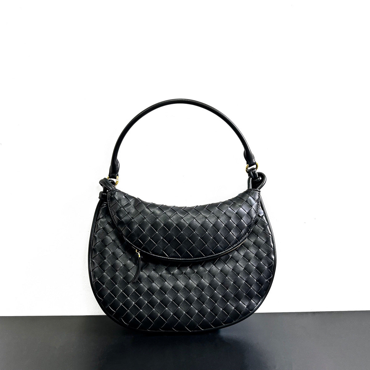 新月包斜挎包女2023新款高级感小众饺子包软皮单肩真皮时尚腋下包