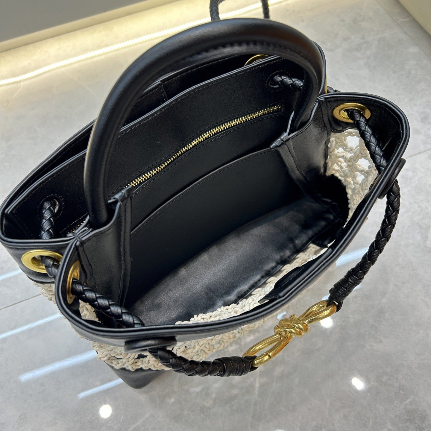 速卖通2025爆款拉菲草金属蝴蝶结托特包简约撞色手拎斜挎托特包包