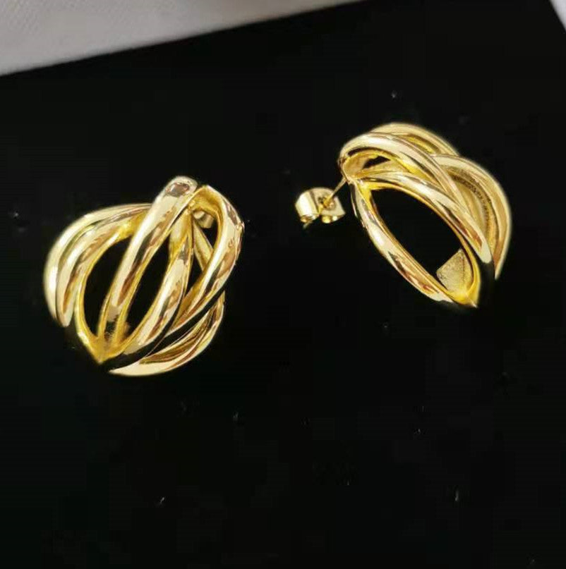 赛家新款法式高级感简约复古时髦交叉螺纹香蕉形个性耳环女耳钉