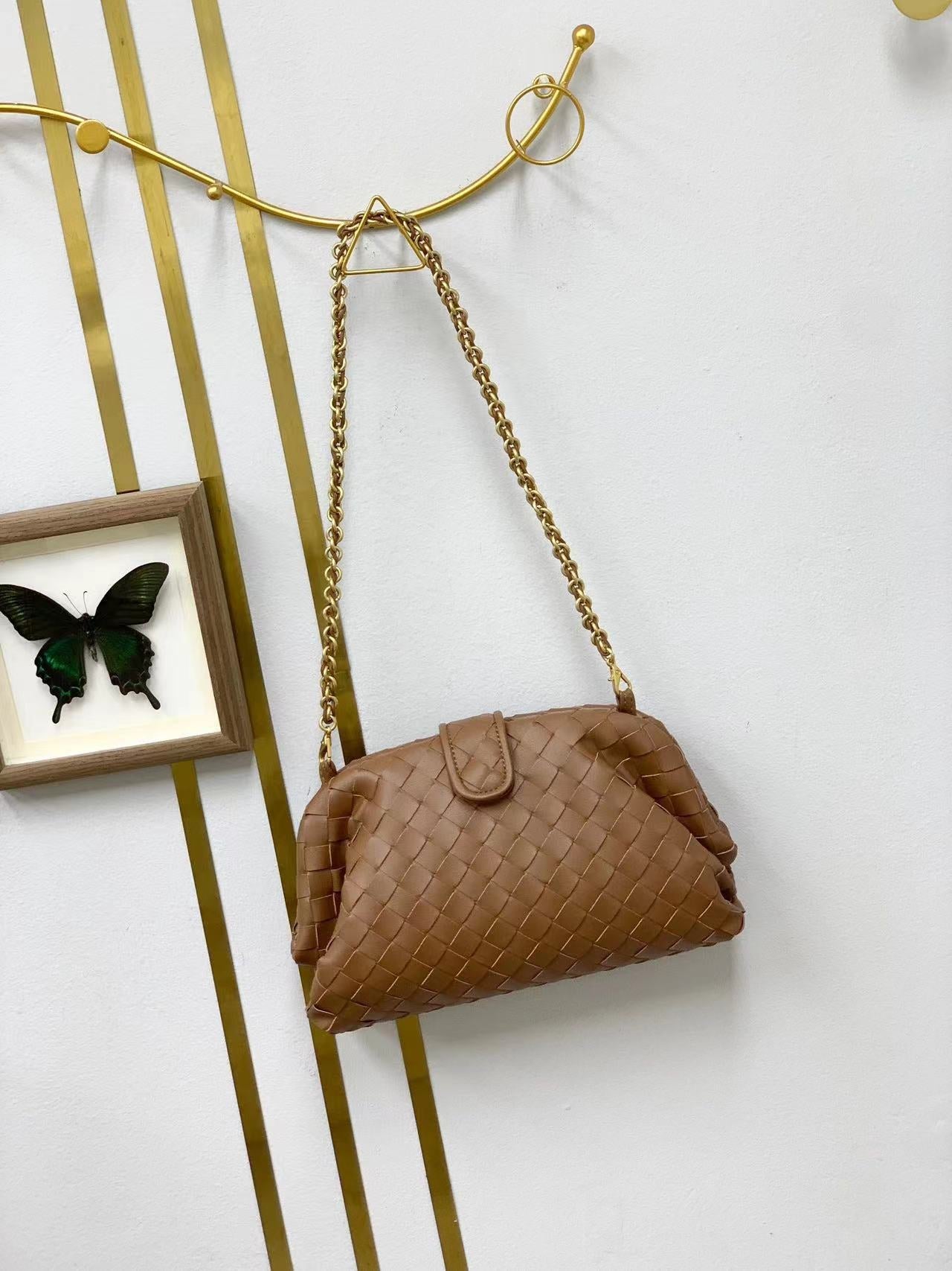 新款链条编织云朵包牛皮单肩腋下手拿包夹子包真皮女包潮流时尚单