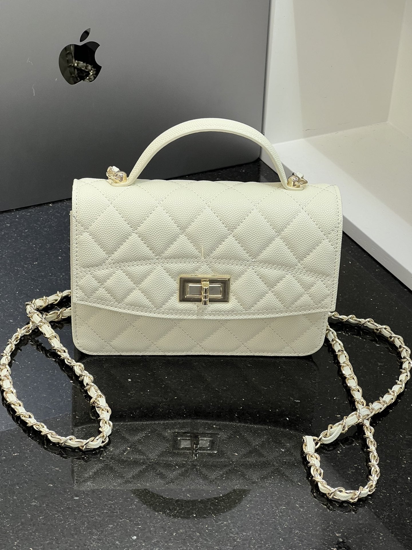 2025C新款真皮小香风鱼子酱菱格双肩背包时尚百搭三用单肩斜挎包