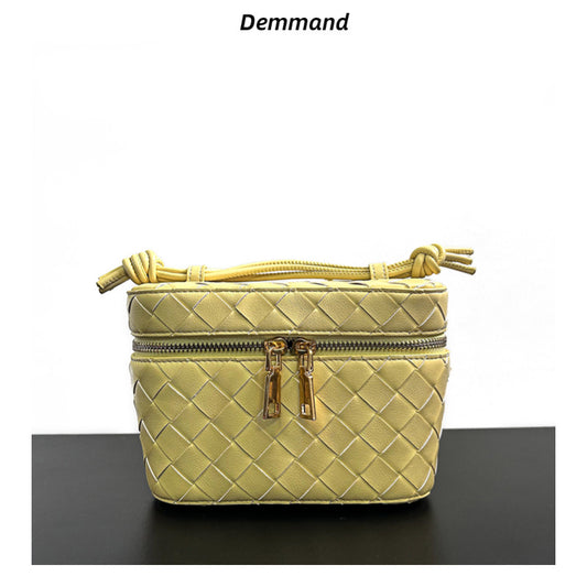 2023新款潮流枕头包云朵包戴妃包晚宴包休闲大容量男女通用包