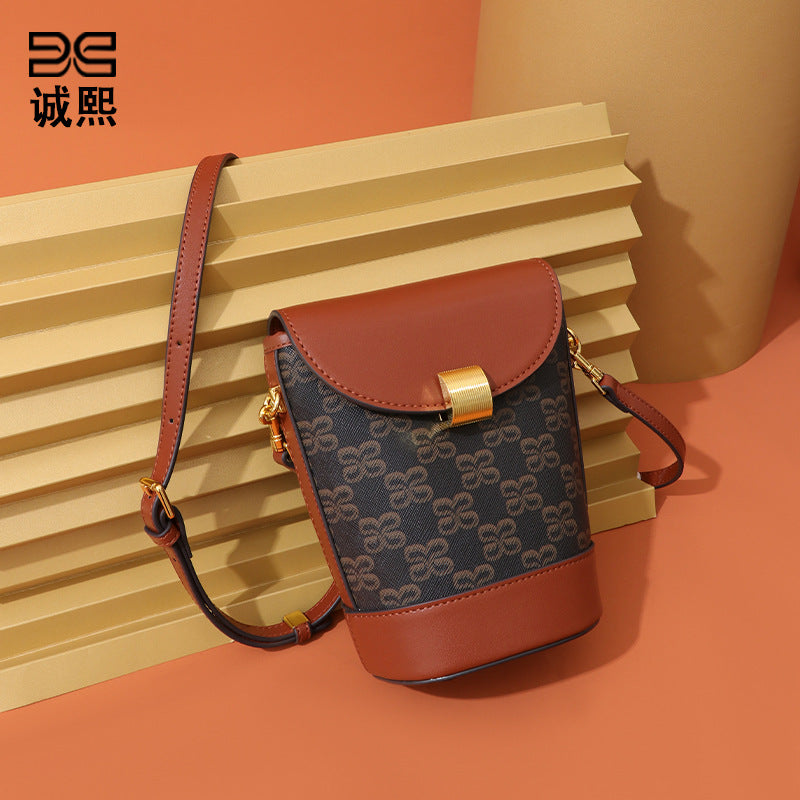 跨境潮流复古大容量水桶包女新款拼接单肩包高级感小众设计斜挎包