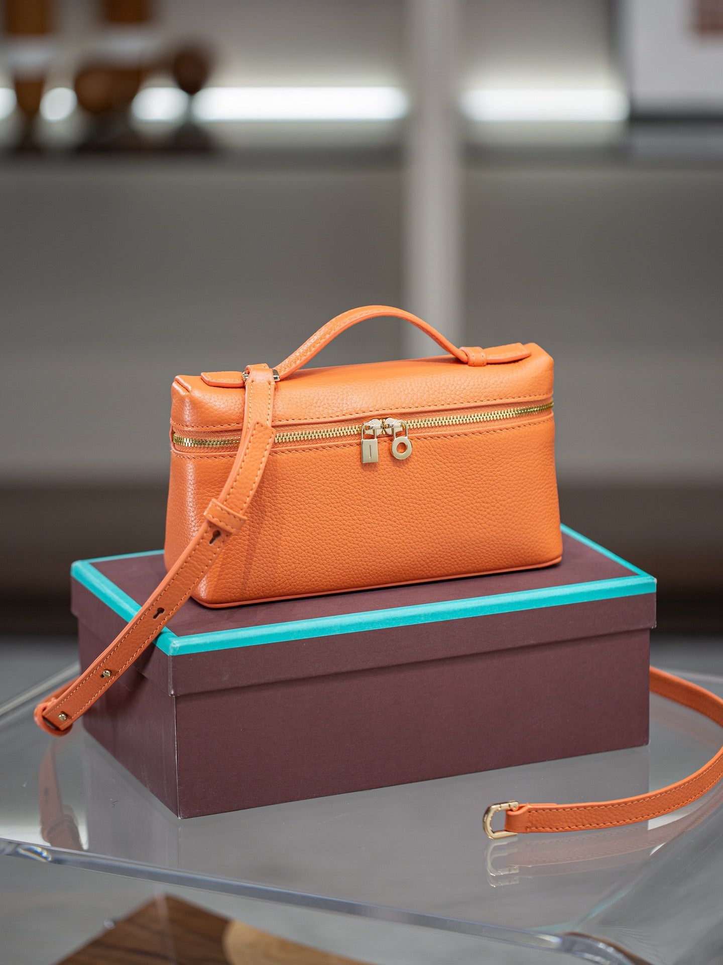 2025小包包夏季款饭盒包高级感小众真皮女包单肩斜挎女百搭