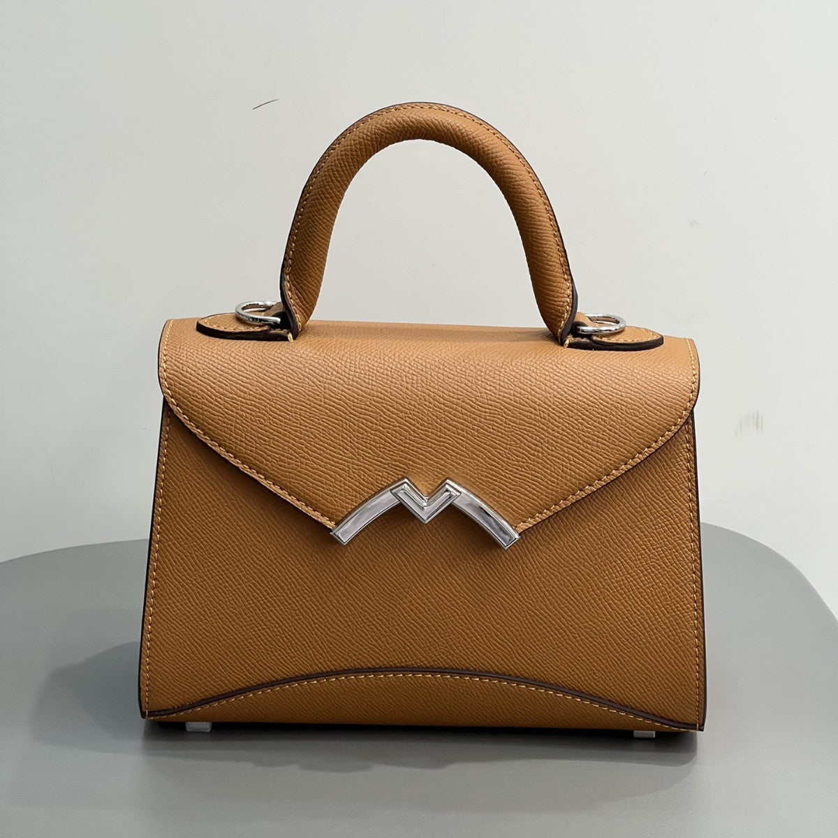 高级感小众设计莫奈包包女2025新款M扣凯莉包单肩斜挎通勤手提包